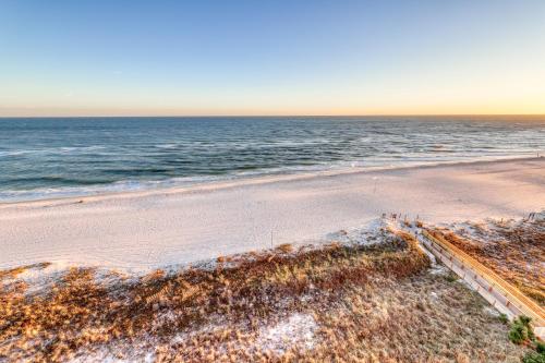 The Enclave #904 - image 8
