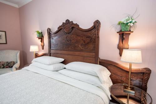 King Room (Rose) image 10