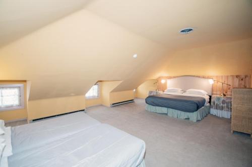 Family Suite (Hideaway) image 10