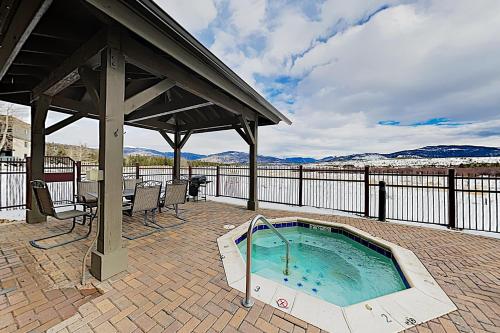 New Listing! Lake-Side Gem with Mountain Views townhouse - image 7