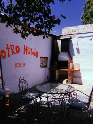 Hostel Otro Mundo in Godoy Cruz