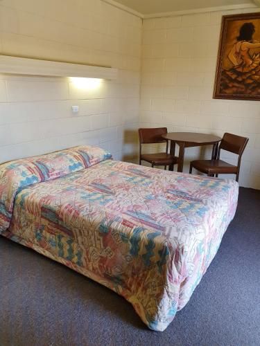 Opal Inn Hotel Motel Caravan Park