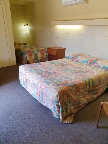 Opal Inn Hotel Motel Caravan Park
