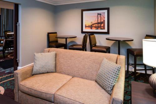 طعام و مشروبات, Staybridge Suites Indianapolis Downtown-Convention Center By IHG in مركز مدينة انديانابوليس