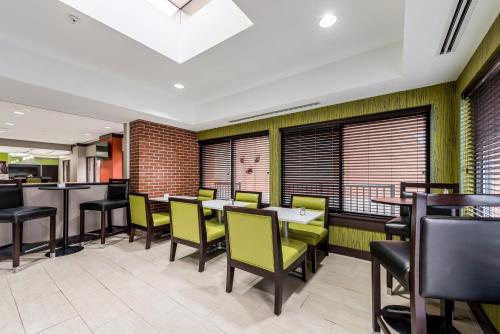 Holiday Inn - Indianapolis Downtown an IHG Hotel - image 6