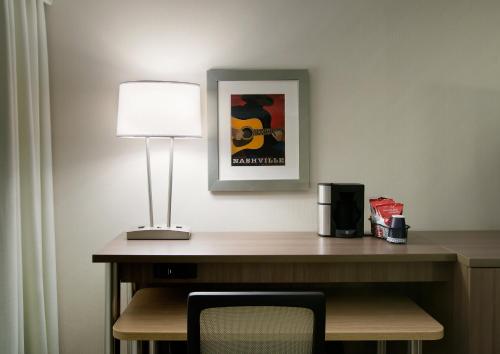 Holiday Inn Nashville Vanderbilt an IHG Hotel - image 3