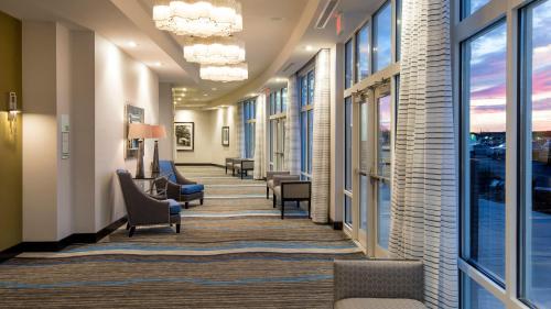 Holiday Inn Indianapolis Airport an IHG Hotel - main image