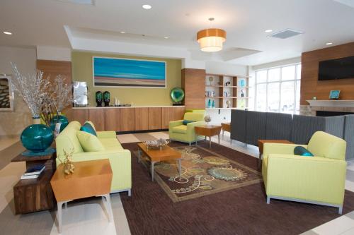Holiday Inn Morgantown-University Area an IHG Hotel - image 2