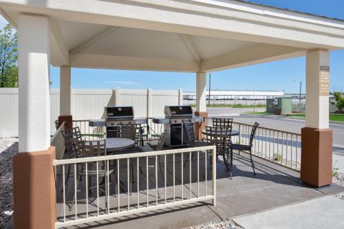 Candlewood Suites Cheyenne an IHG Hotel - image 7