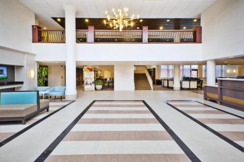 Előcsarnok, Holiday Inn Washington-Dulles International Airport By IHG near Washington Dulles nemzetközi repülőtér