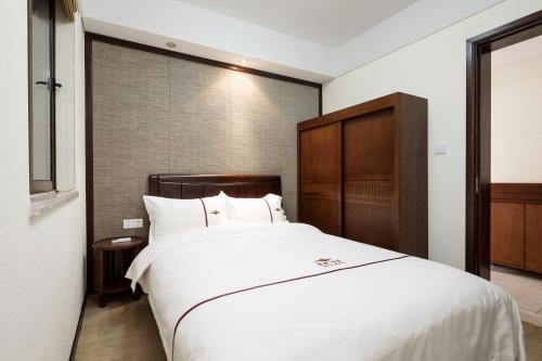 3 bedrooms, 3 beds