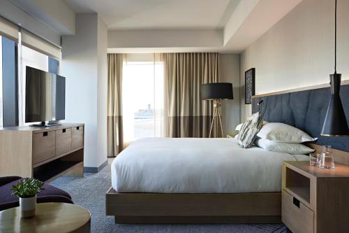 234776182 Kimpton Sawyer Hotel by IHG