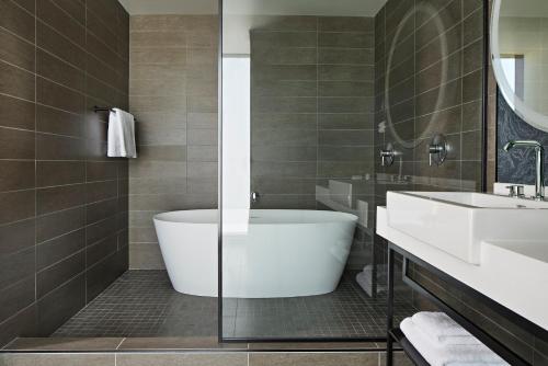 Essential King Room with Soaking Tub