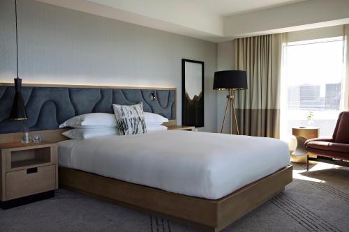 234776230 Kimpton Sawyer Hotel by IHG