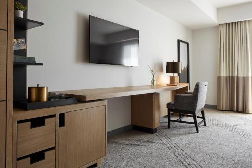234776262 Kimpton Sawyer Hotel by IHG