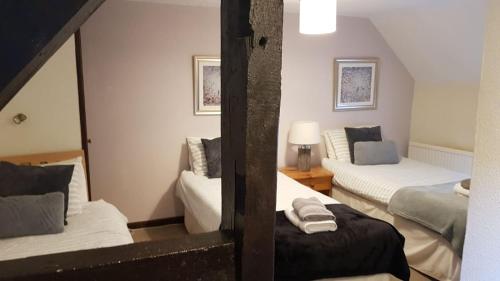 The Wheatsheaf Inn - image 11
