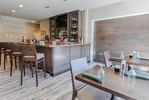 Holiday Inn Knoxville N - Merchant Drive, an IHG Hotel in Knoxville, USA