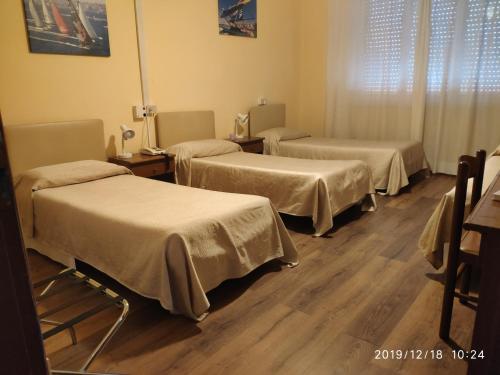 Giappone Inn Parking Hotel - image 10