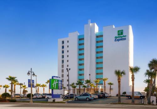 Holiday Inn Express & Suites Oceanfront Daytona Beach Shores, an IHG Hotel