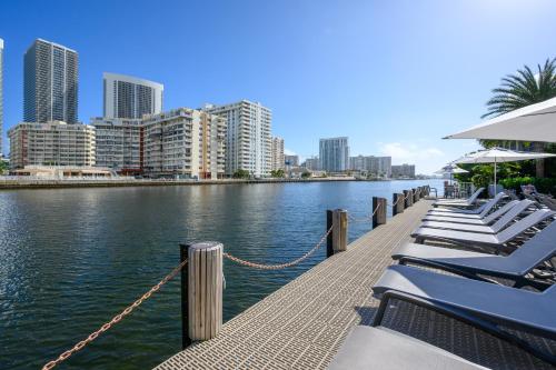 New Listing! Luxe Beach Dream with Infinity Pool condo - image 2