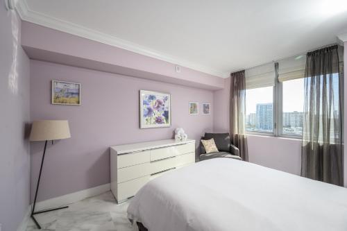 New Listing! Luxe Beach Dream with Infinity Pool condo - image 14