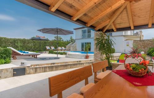 Luxury Villa Lavanda with Pool and Sauna