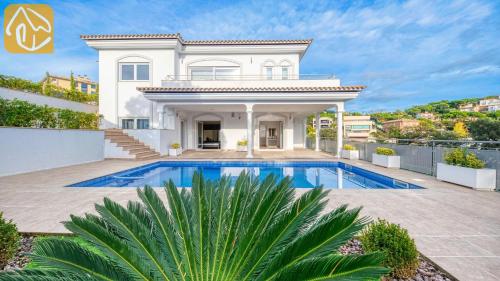 Lloret de Mar Villa Sleeps 10 Pool WiFi gîte à louer Lloret de Mar