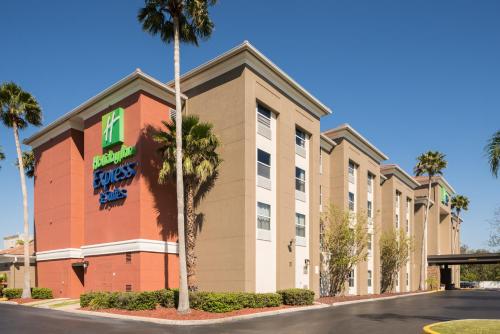 Holiday Inn Express & Suites Orlando International Airport an IHG Hotel - image 7