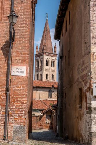 Saluzzo Historic Center Apartment