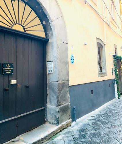 소렌토 Sorrento Luxury Apartment 3성급 싱글룸 수영장