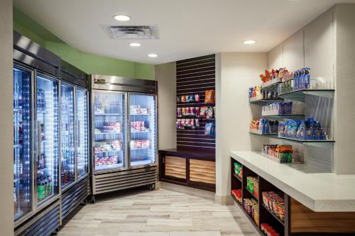 Holiday Inn Austin -Town Lake an IHG Hotel - image 5