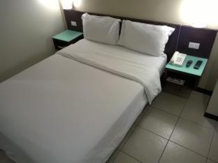 Circle Inn - Iloilo City Center, Iloilo (foto 8)