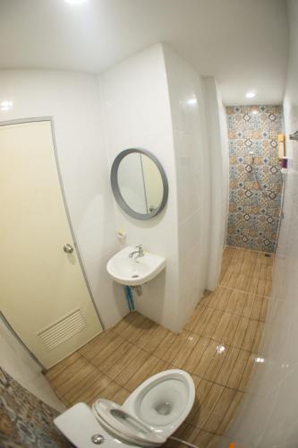 Baan1668 Room Type - Comfort Triple Room with Shower