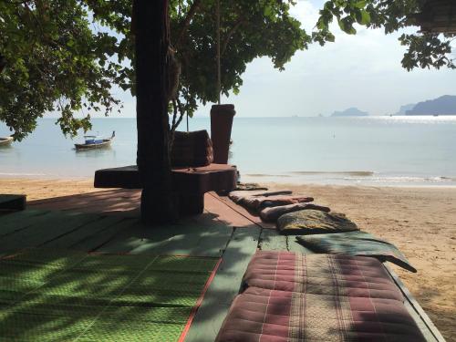 Dawn of Happiness Resort near Fossil Shell Beach