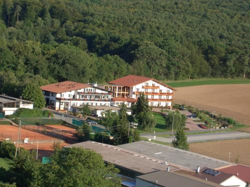 . Hotel Waldeck mit Restaurant