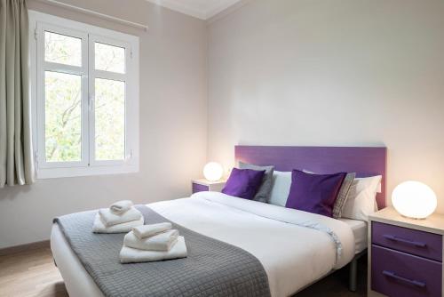 The Family Host - Lost Garden Ciutadella Park