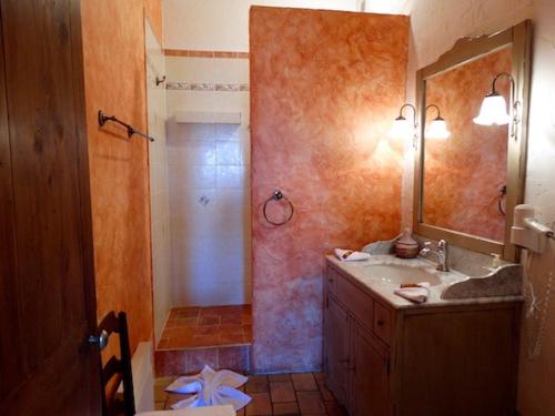 Un Patio en Luberon – Ansouis, UT