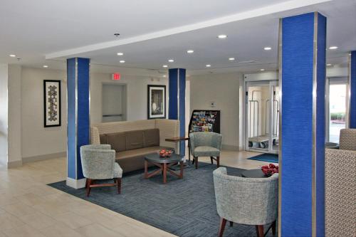Holiday Inn Express Branford-New Haven an IHG Hotel - image 6