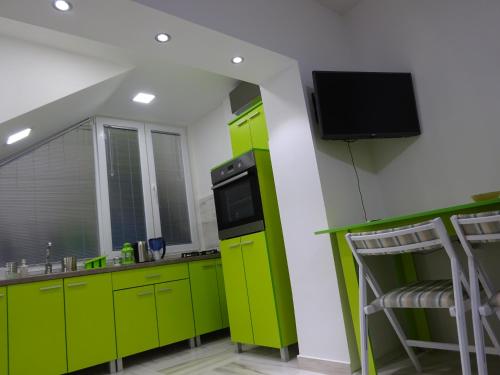 Jasmin White Apartment in Chento