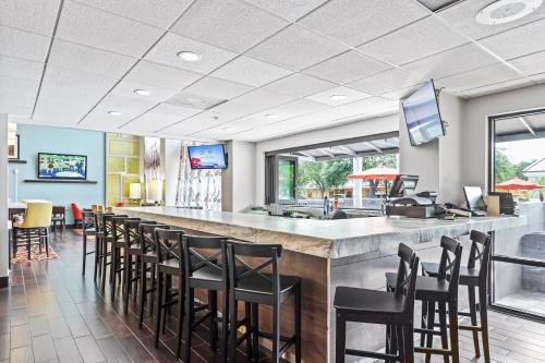Holiday Inn - St. Petersburg West by IHG in St Petersburg, USA