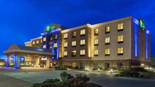 Holiday Inn Express & Suites Midland South I-20