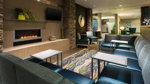 Holiday Inn Express & Suites Midland South I-20