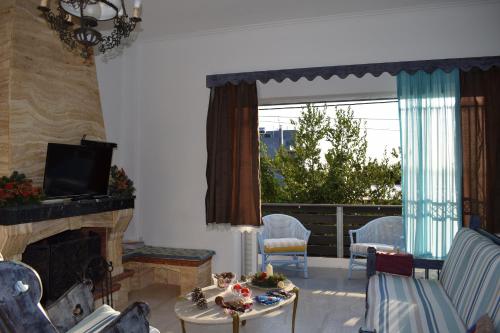  Athina Cottage in Lagonisi (1st floor) in Lagonisi