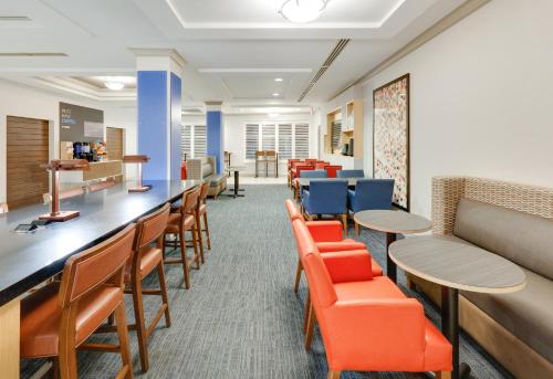 อาหารและเครื่องดื่ม, Holiday Inn Express And Suites Dublin By IHG in ดับลิน (GA)