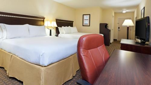 Holiday Inn Express and Suites Allentown West