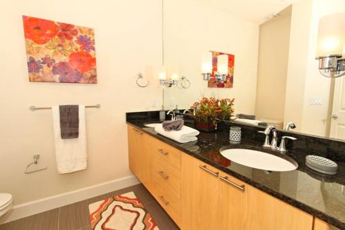 Sun kissed Serenity - New 3 Bdm Town Home townhouse - image 2