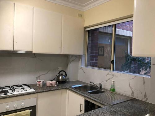 Escape to Strathfield for 8 guests