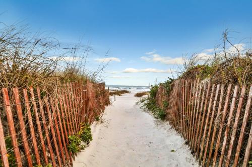Ocean Breeze - image 8