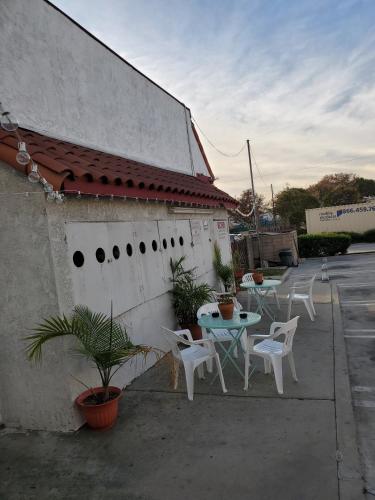 Eunice Plaza Motel 4
