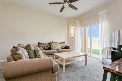 1144CALABRIA townhouse - image 3